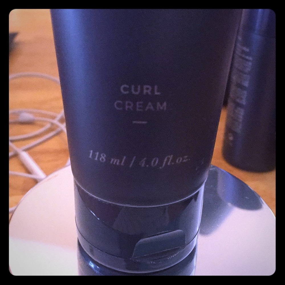 Monat two curl cream